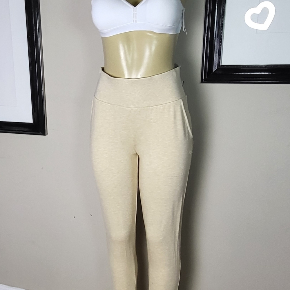 NEW!! NIKE yoga pants